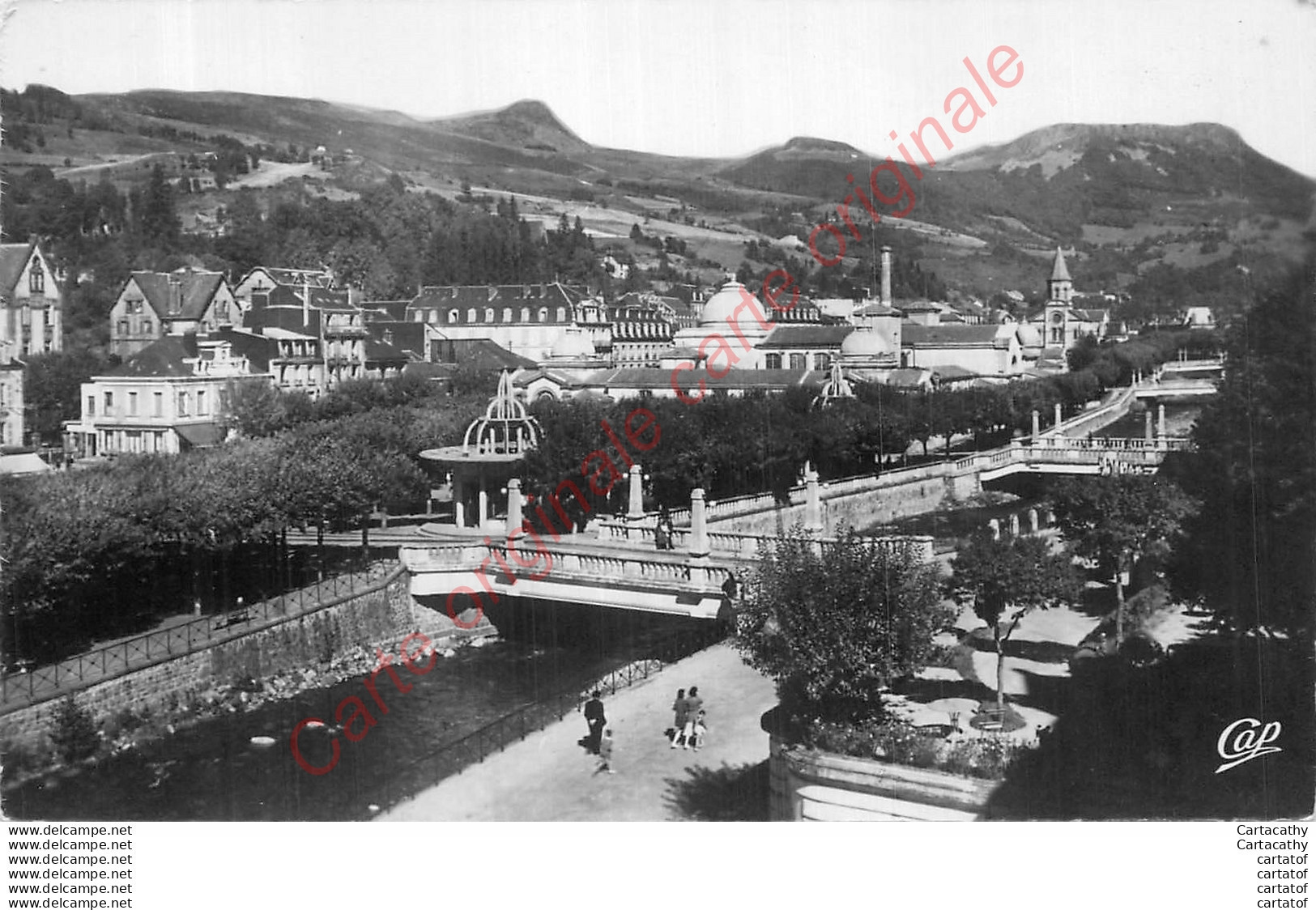 63.  LA BOURBOULE .  Vue Générale Prise Du Casino . - La Bourboule