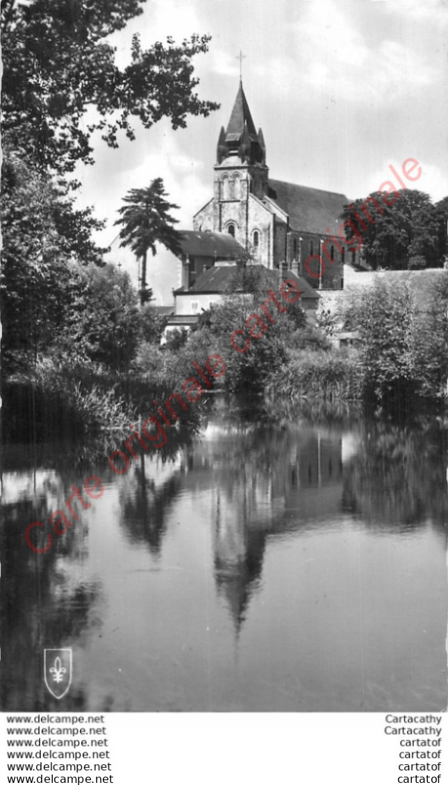 18.  MEHUN SUR YEVRE .  L'Yèvre Et L'Eglise . - Mehun-sur-Yèvre