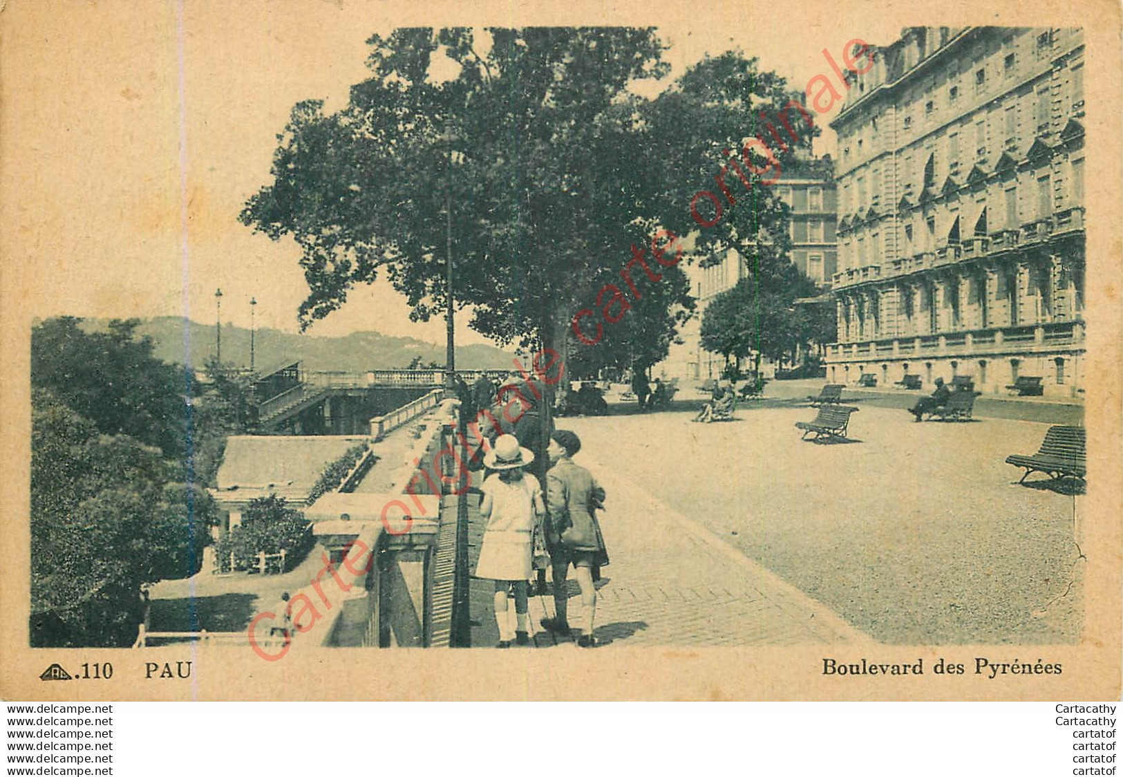 64.  PAU .  Boulevard Des Pyrénées . - Pau