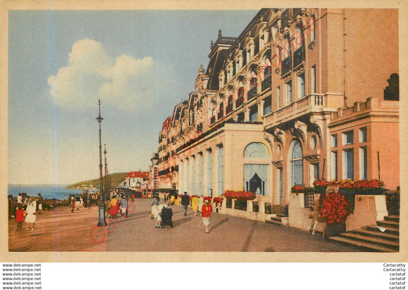 14.  CABOURG .  Le Grand Hôtel Et La Digue . - Cabourg