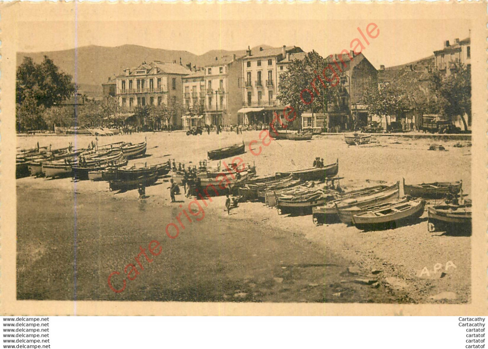 66.  BANYULS .  Plage Et Avenue De La République . - Banyuls Sur Mer