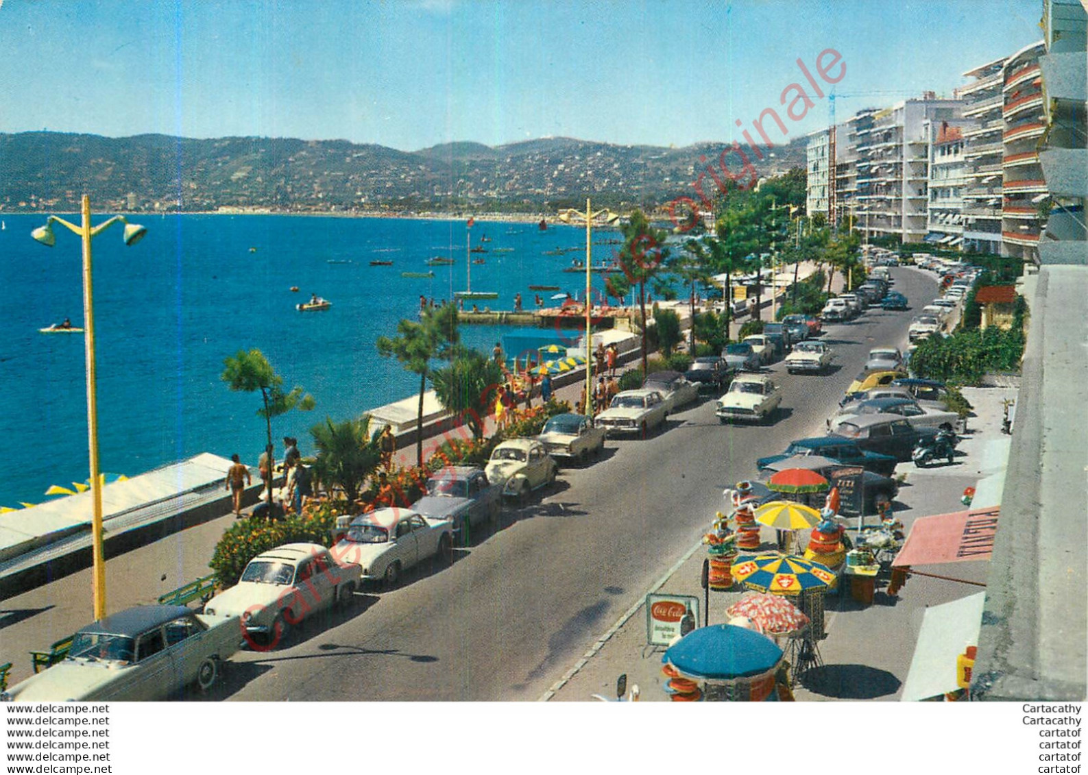 06.  JUAN LES PINS .  Avenue Guillaumont . - Juan-les-Pins