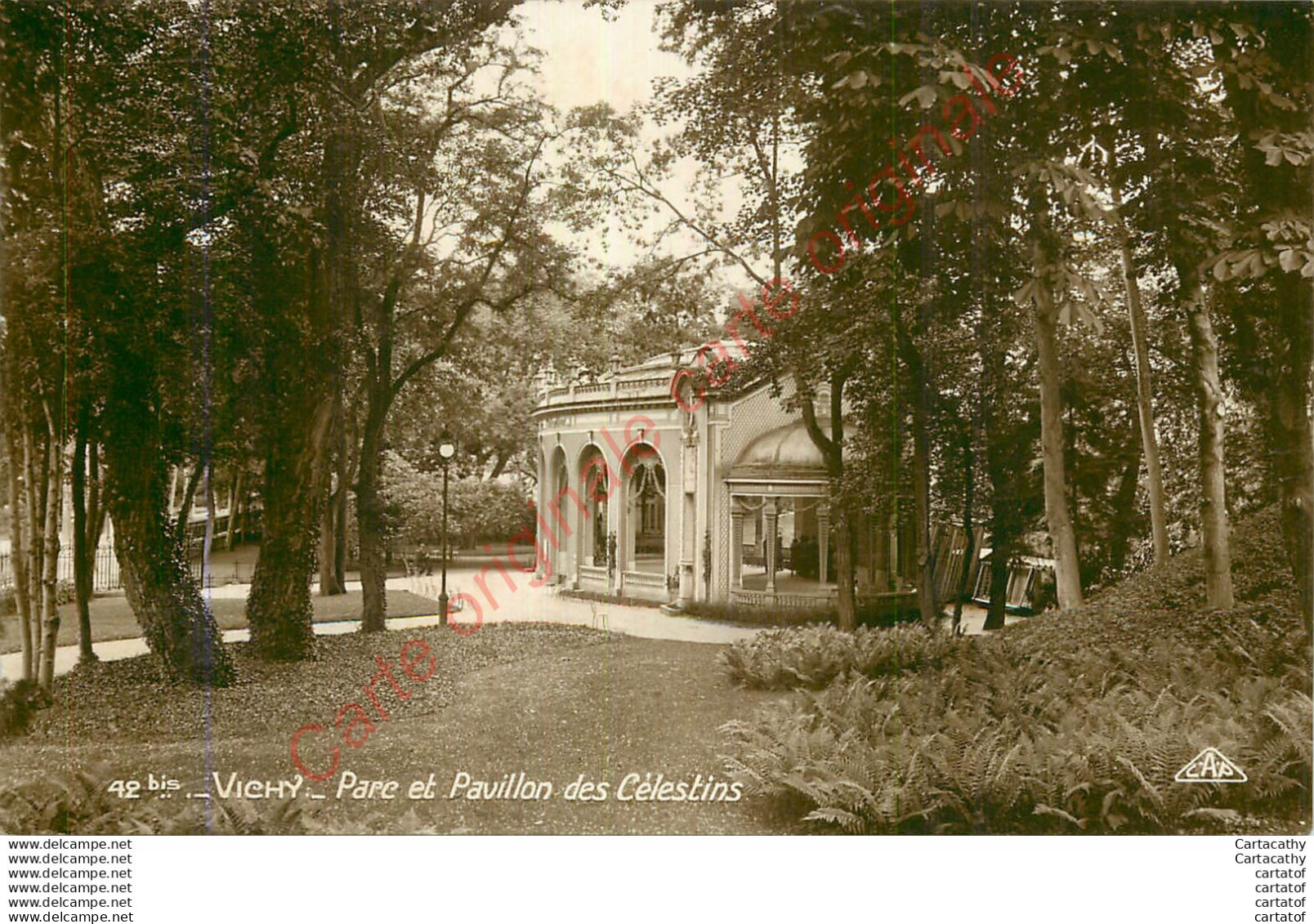 03.  VICHY .  Parc Et Pavillons Des Célestins . - Vichy