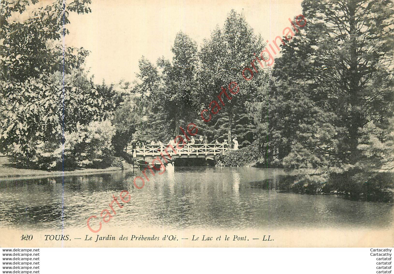 37.  TOURS .  Le Jardin Des Prébendes D'Oé .  Le Lac Et Le Pont . - Tours