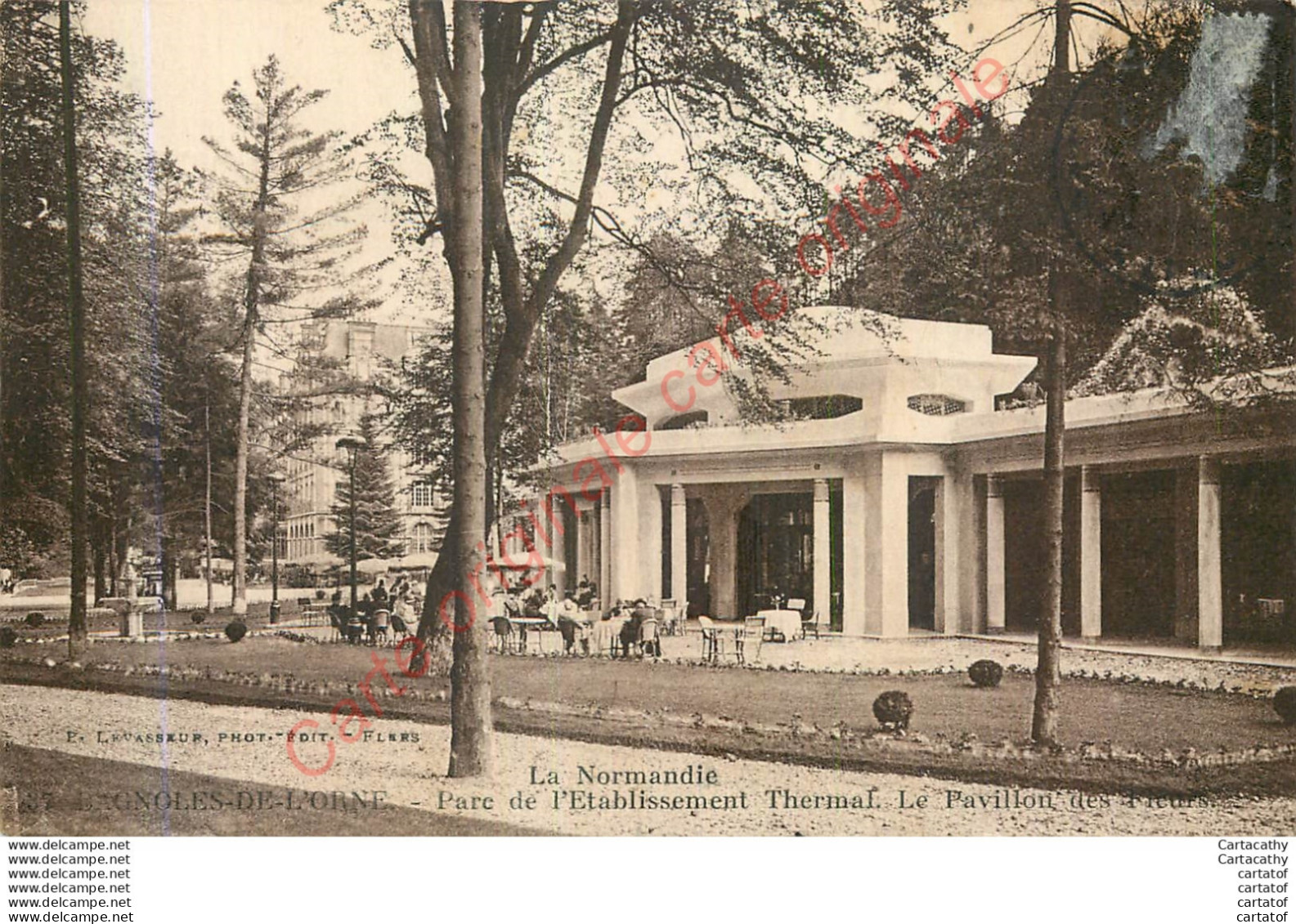 61.  BAGNOLES DE L'ORNE .  Parc De L'Etablissement Thermal . Le Pavillon Des Fleurs . - Bagnoles De L'Orne