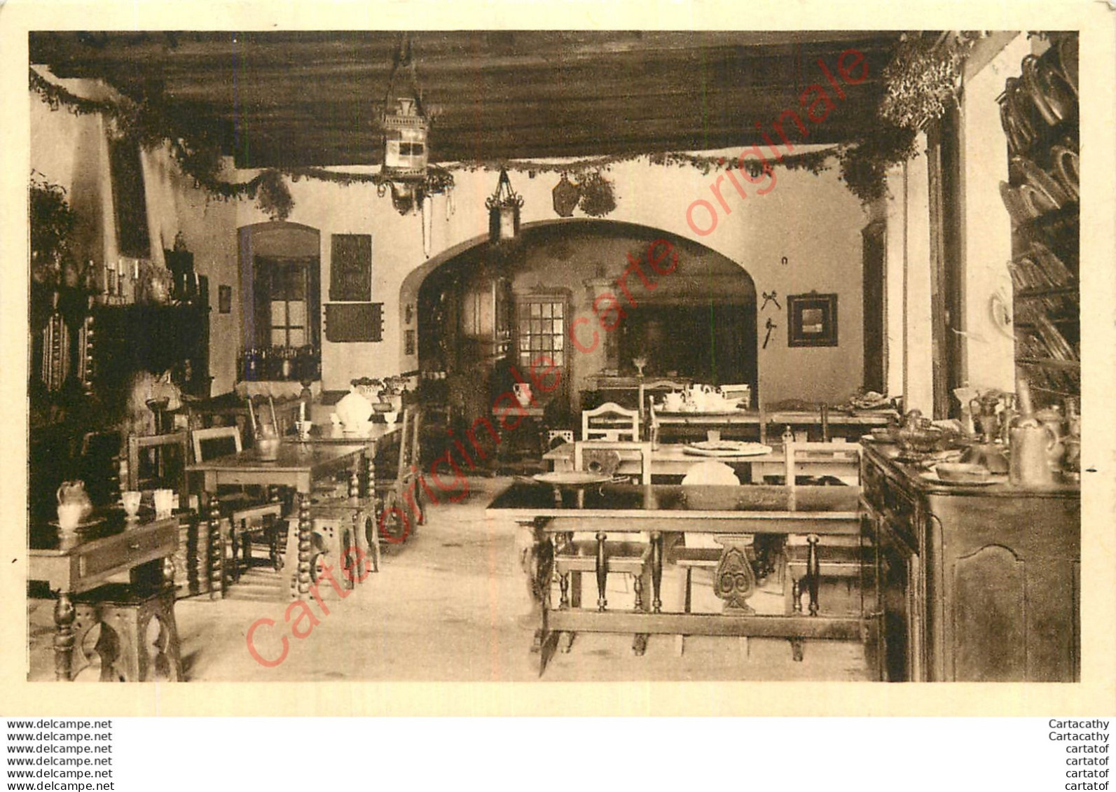 01.  PEROUGES . Intérieur De L'Hostellerie. Grande Salle . - Pérouges