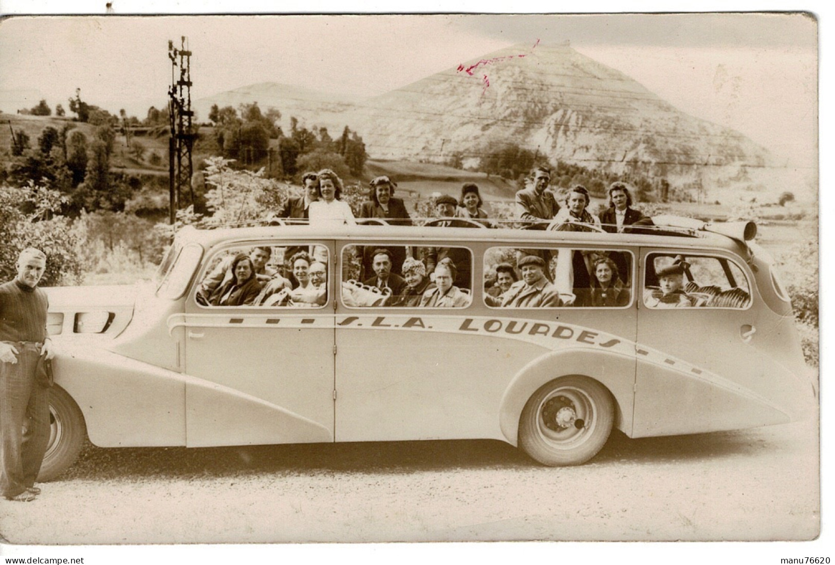 Ref 1 - Photo :  L'autocar , Photo D'un Séjour A Lourdes - France . - Europa