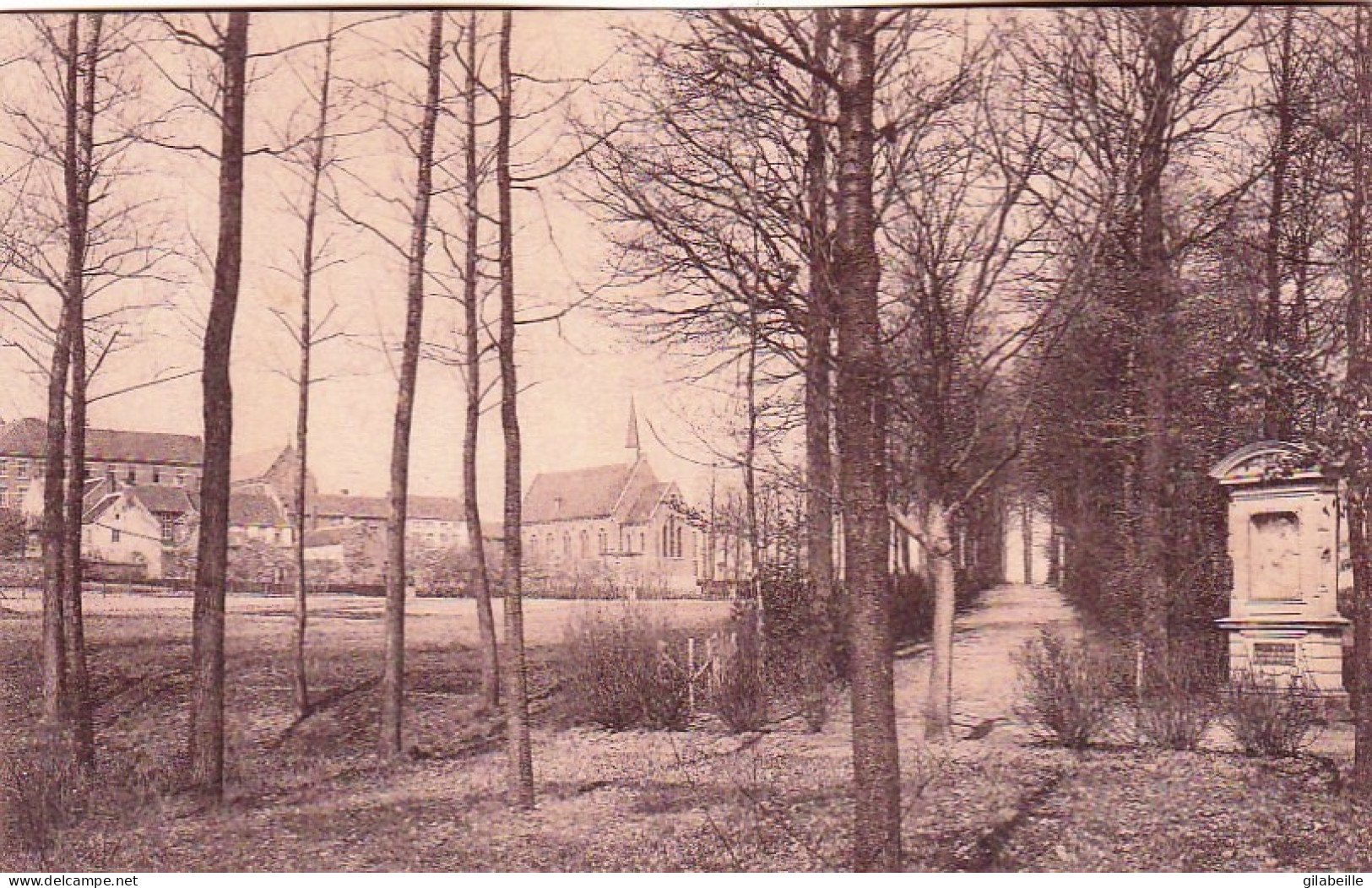 MONTAIGU -SCHERPENHEUVEL - Le Chemin Du Rosaire - Chapelle Et Pensionnat Des Ursulines - Scherpenheuvel-Zichem