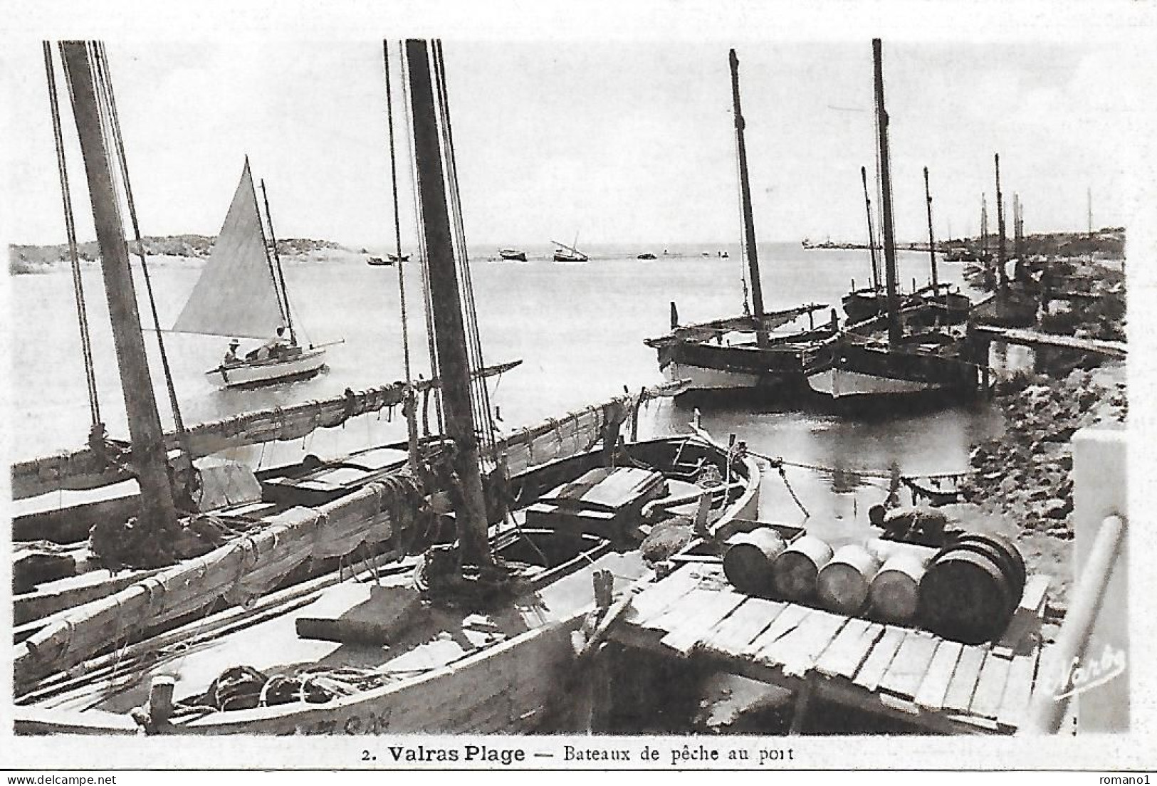 34)     VALRAS  PLAGE  - Bateaux De Pêche Au Port - Otros & Sin Clasificación