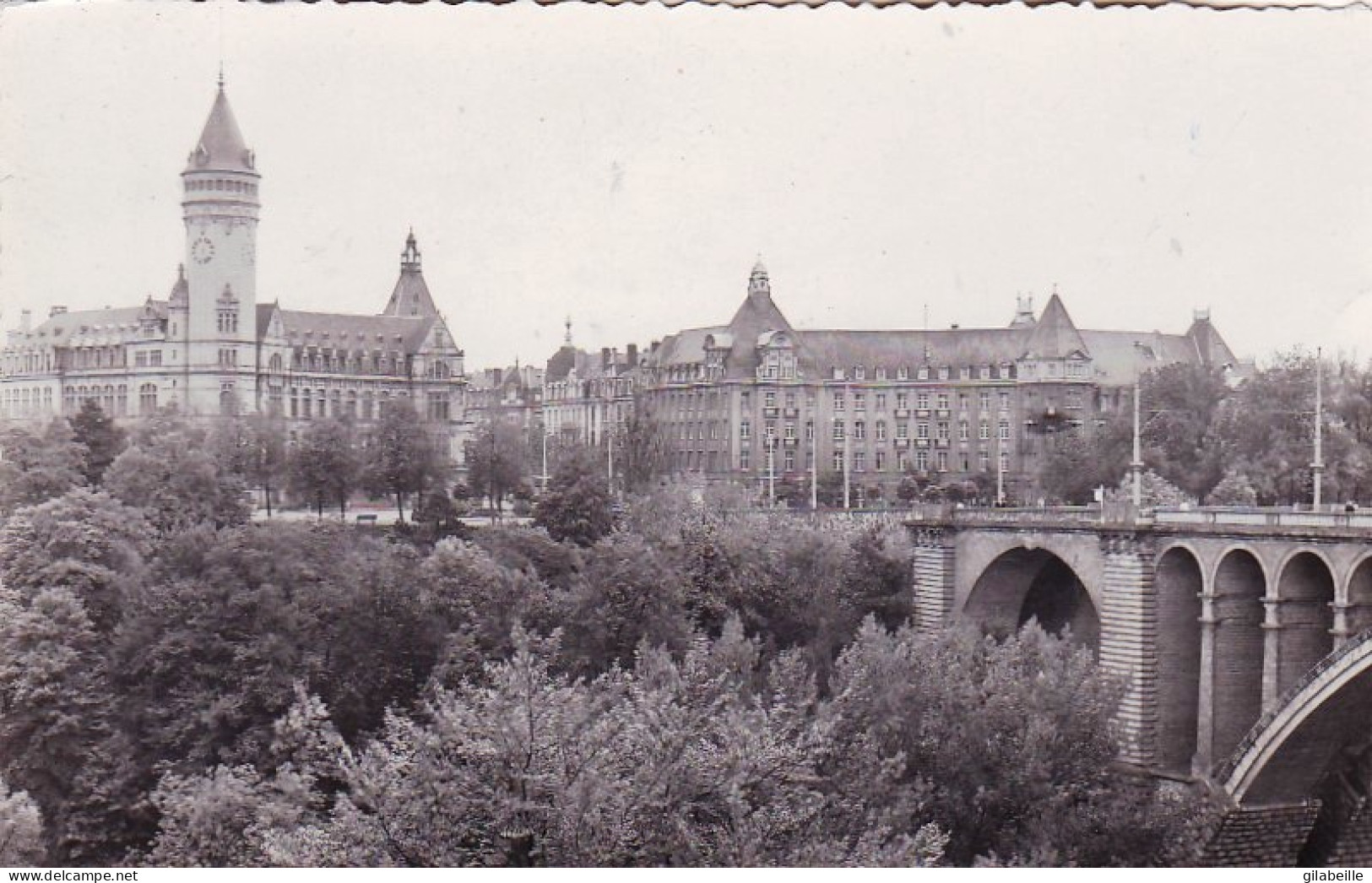 LUXEMBOURG - Caisse D'epargne Et Pont Adolphe - Luxemburg - Stadt