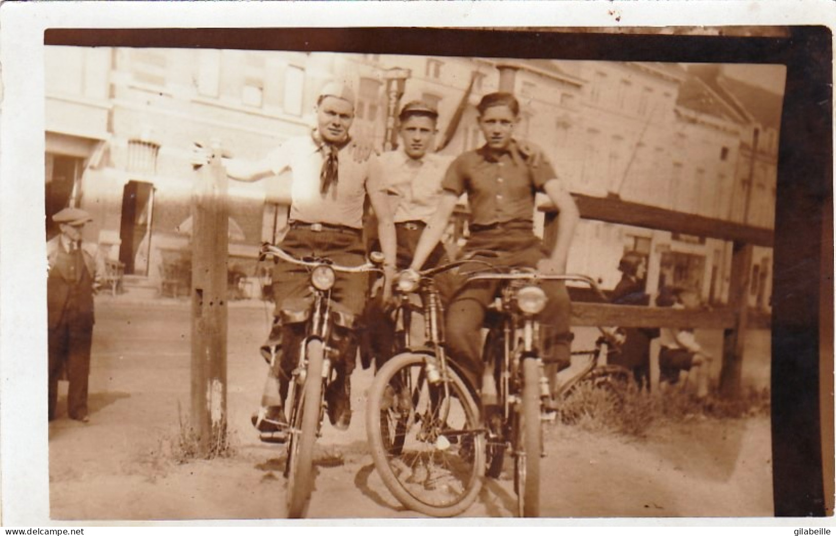 Cyclisme - Carte Photo -  Belgique - Trio D'amis Sur Leur Velo - Cycling