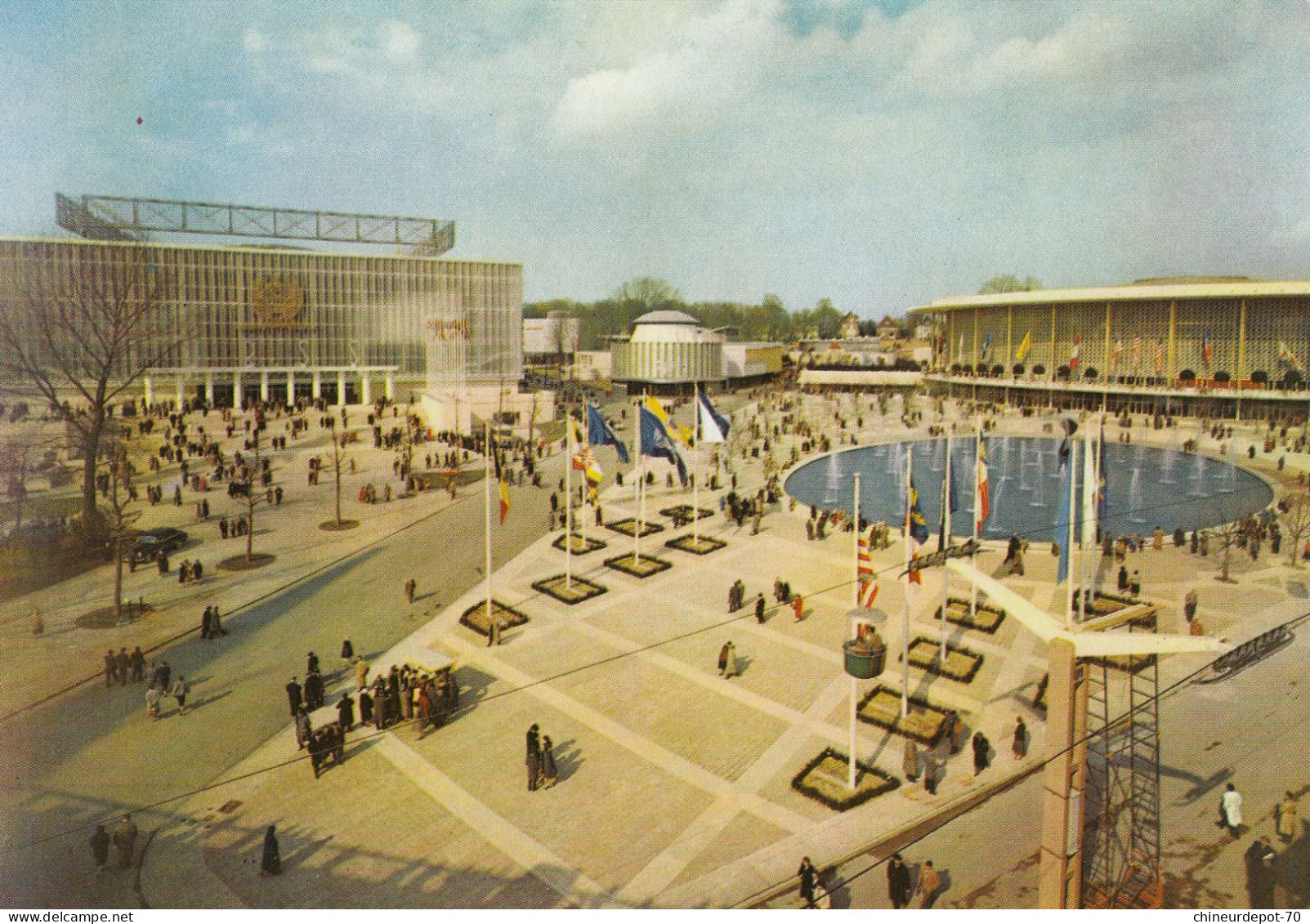 BRUXELLES  EXPOSITION DE 1958 PAVILLON DES ETATS UNIS ET DE L U.R.S.S. - Bruselas (Ciudad)