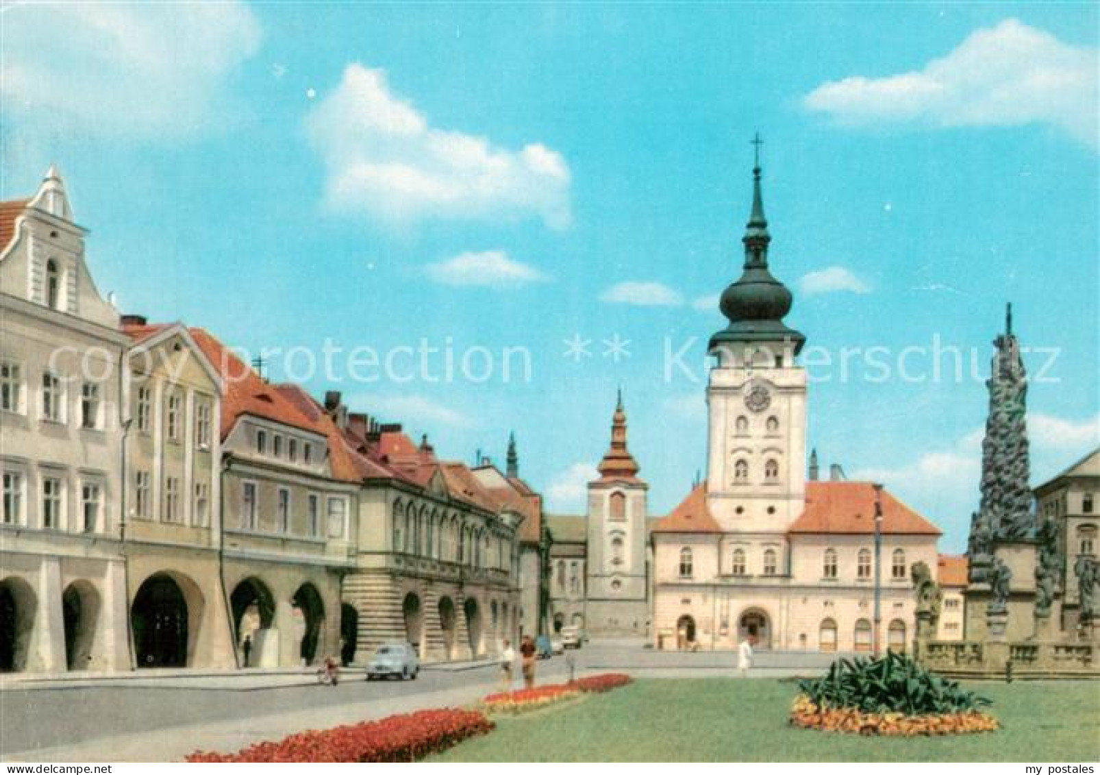 73654377 Zatec Namesti Velke Rijnove Revoluce Mohutna Ctyrkridla Budova Radnice  - Tschechische Republik