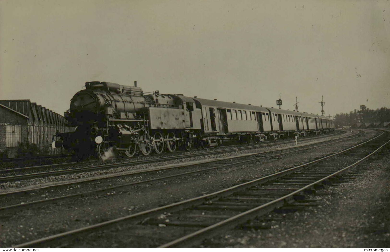 Train à Identifier - Photo G. F. Fenino - Trains