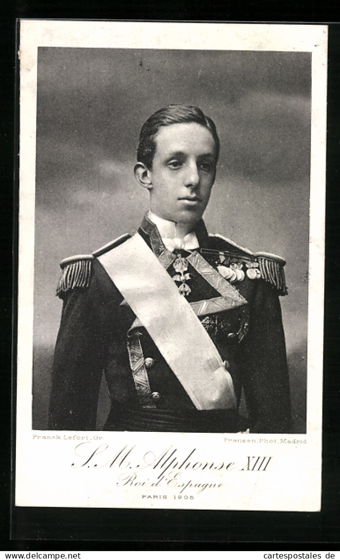 Postal König Alfonso XIII. In Paradeuniform  - Royal Families