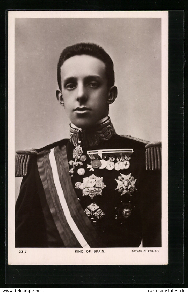 Postal König Von Spanien Mit Orden  - Royal Families