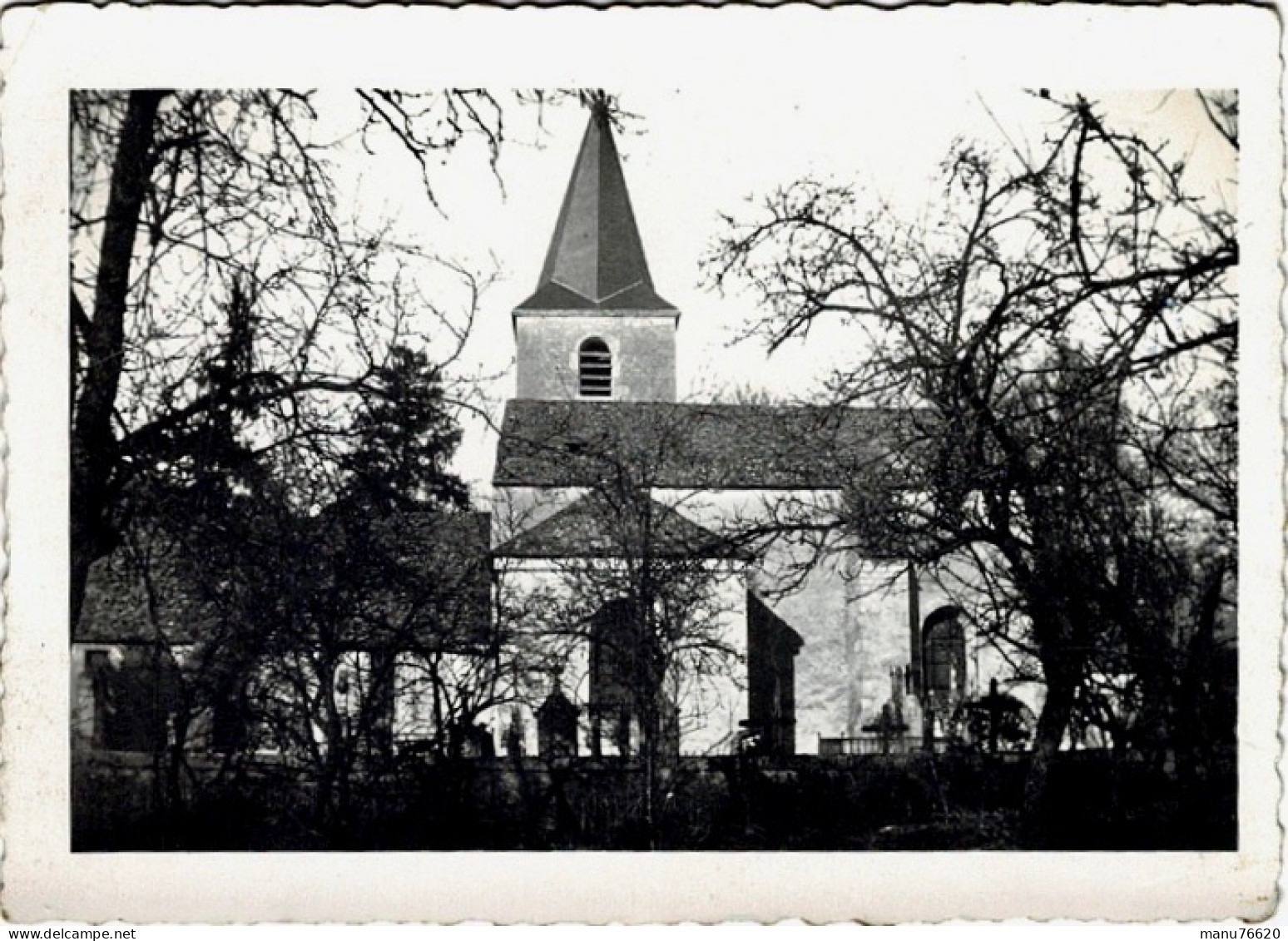 Ref 1 - Photo : église De Aisy Sur Armaçon , Yonne - France  . - Europe