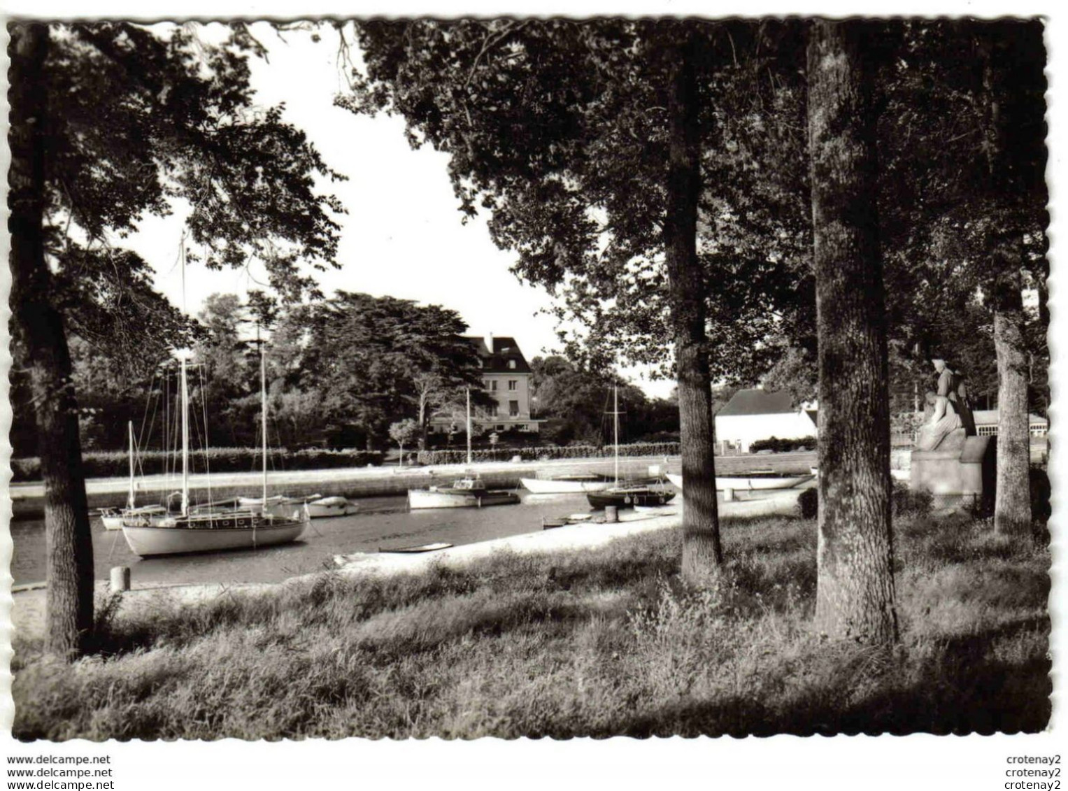 29 PONT L'ABBE N°501 La Rivière Vue Du Bois Saint Laurent Bateaux Voilier Yacht Statue VOIR DOS - Pont L'Abbe