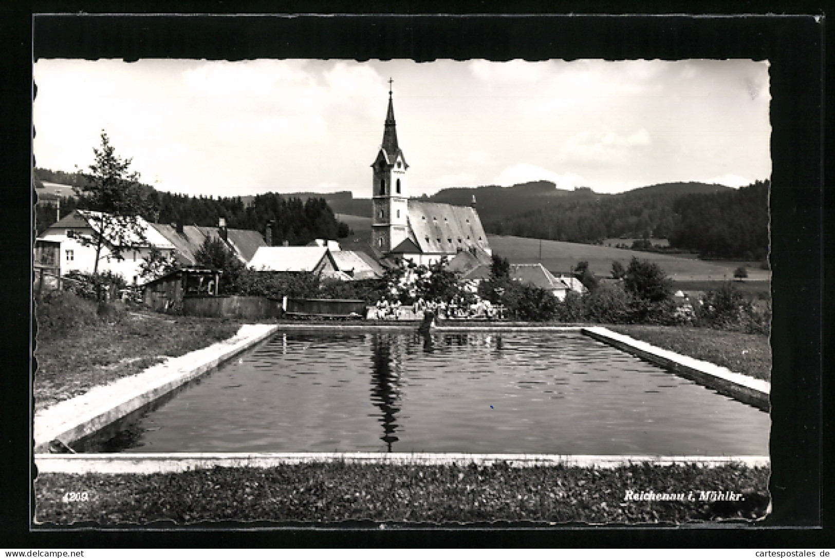 AK Reichenau I. Mühlkr., Blick über Schwimmbecken Zur Kirche  - Altri & Non Classificati