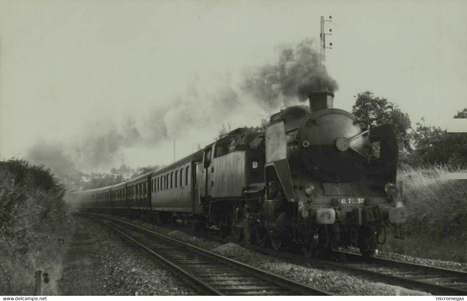 Train 17 H. Paris-Beauvais - Cliché Jacques H. Renaud, Domont 1960 - Légers Plis - Treinen