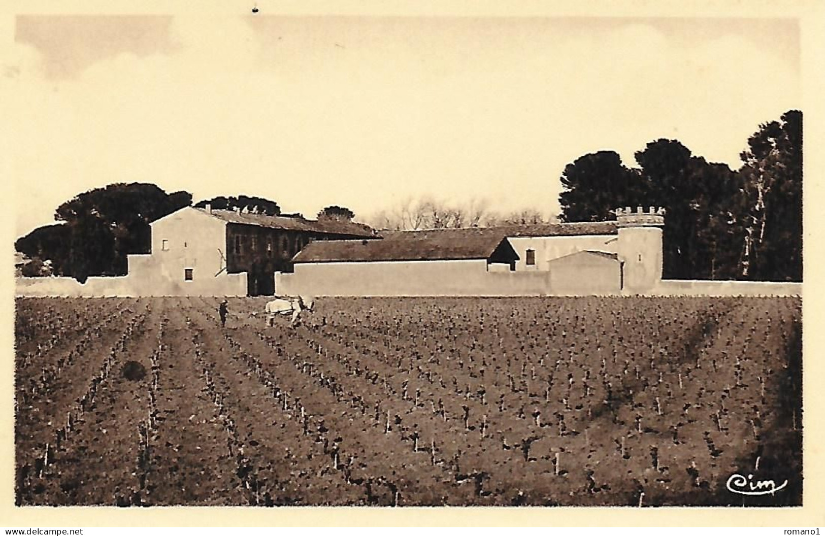 34)  Environs De PEZENAS  - Chateau GRANGE Des PRES   (  Labour Des Vignes  ) - Pezenas