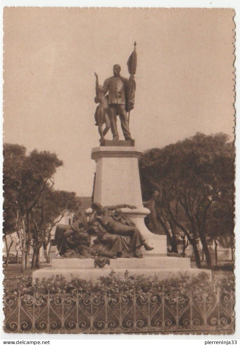 Conakry / Guinée, Statue Du Gouverneur Ballay - Guinea