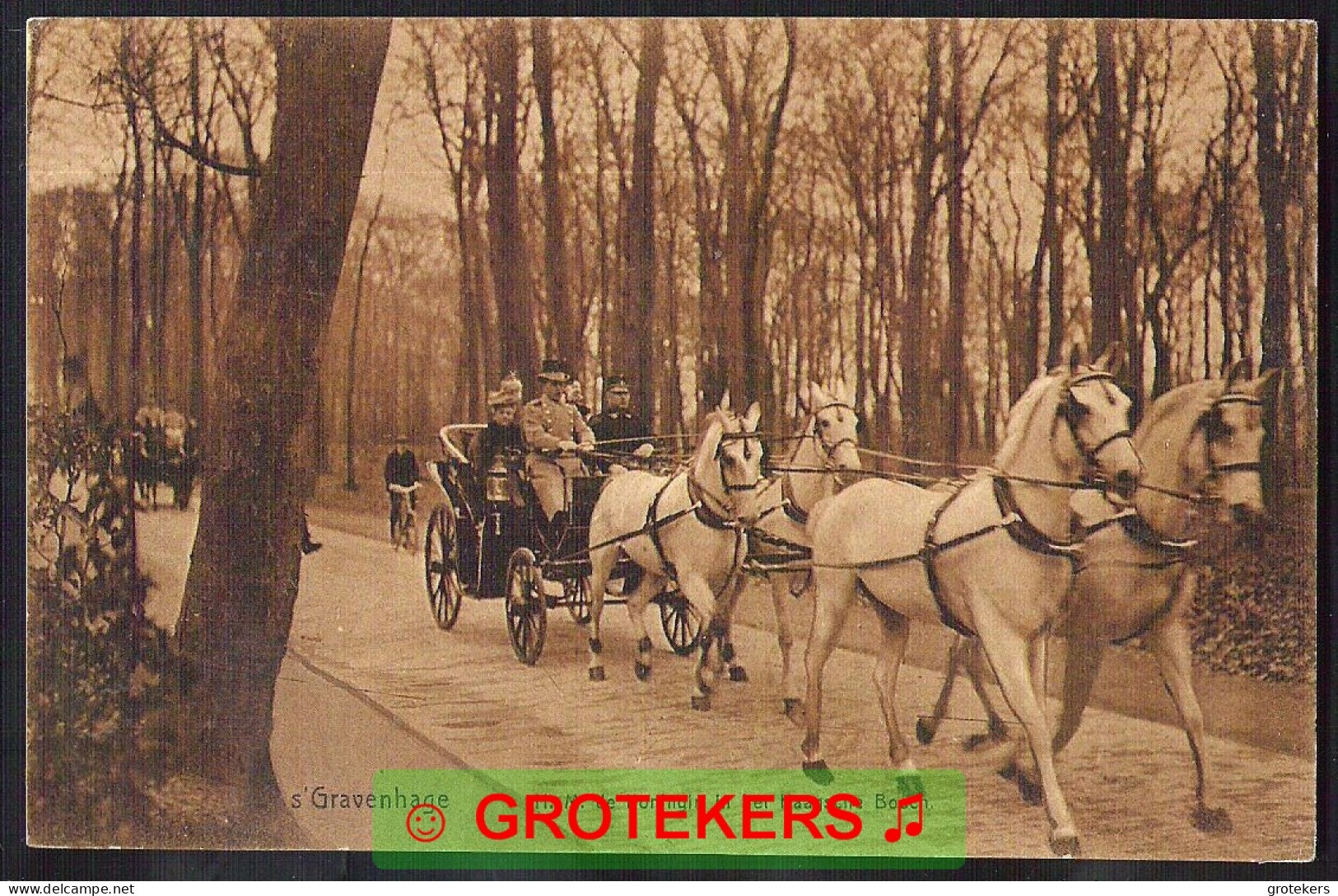 DEN HAAG H.M. De Koningin Maakt Een Ritje In Het Haagsche Bosch 1912 - Den Haag ('s-Gravenhage)