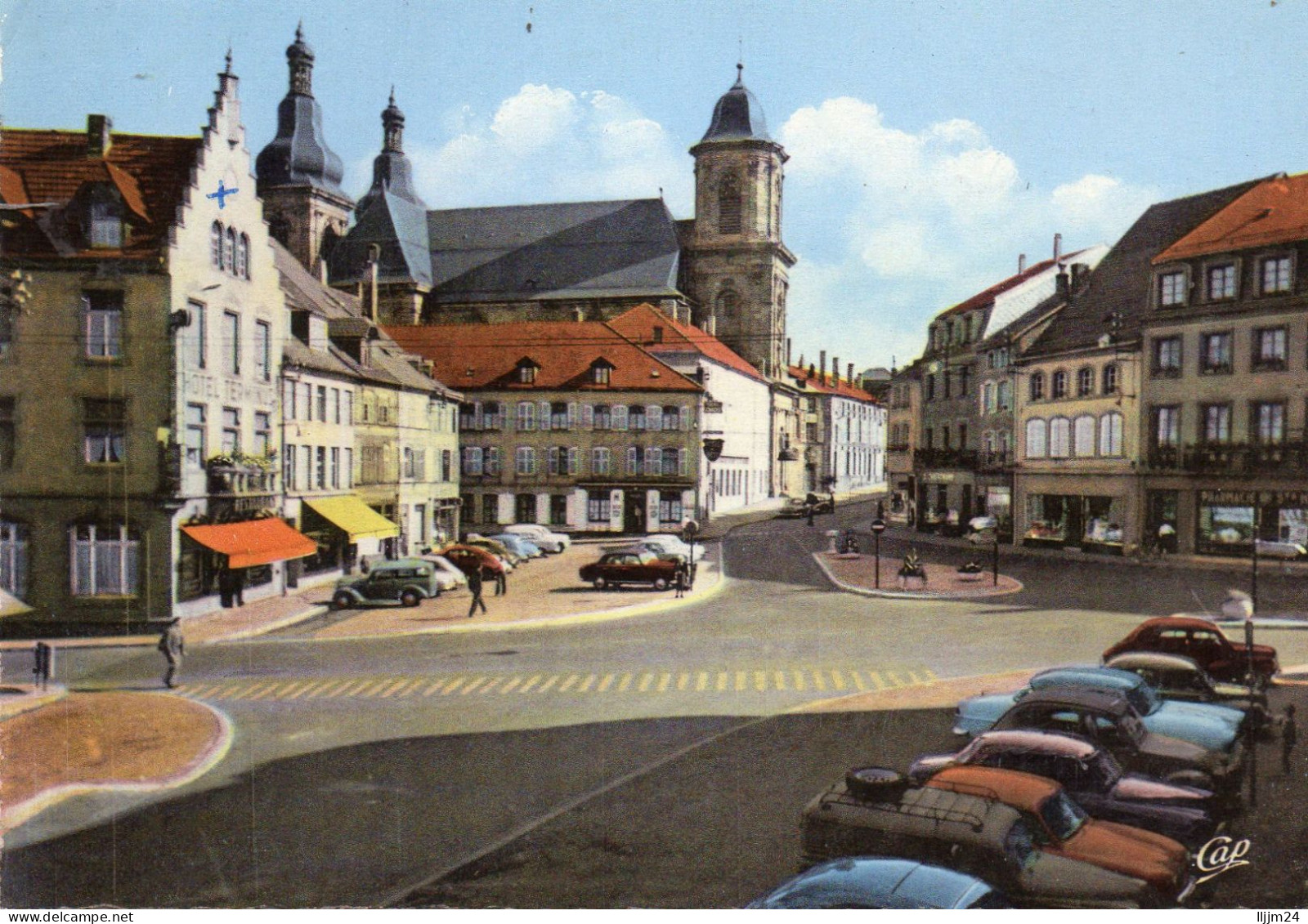 - Place De La Victoire - ( 1532 ) - Saint-Avold