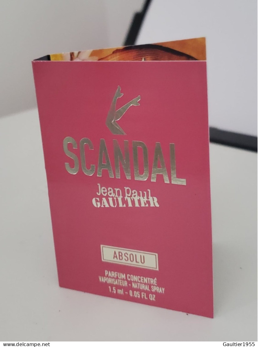 Echantillon Tigette - Perfume Sample - Scandal Absolu De Jean Paul Gaultier - Echantillons (tubes Sur Carte)