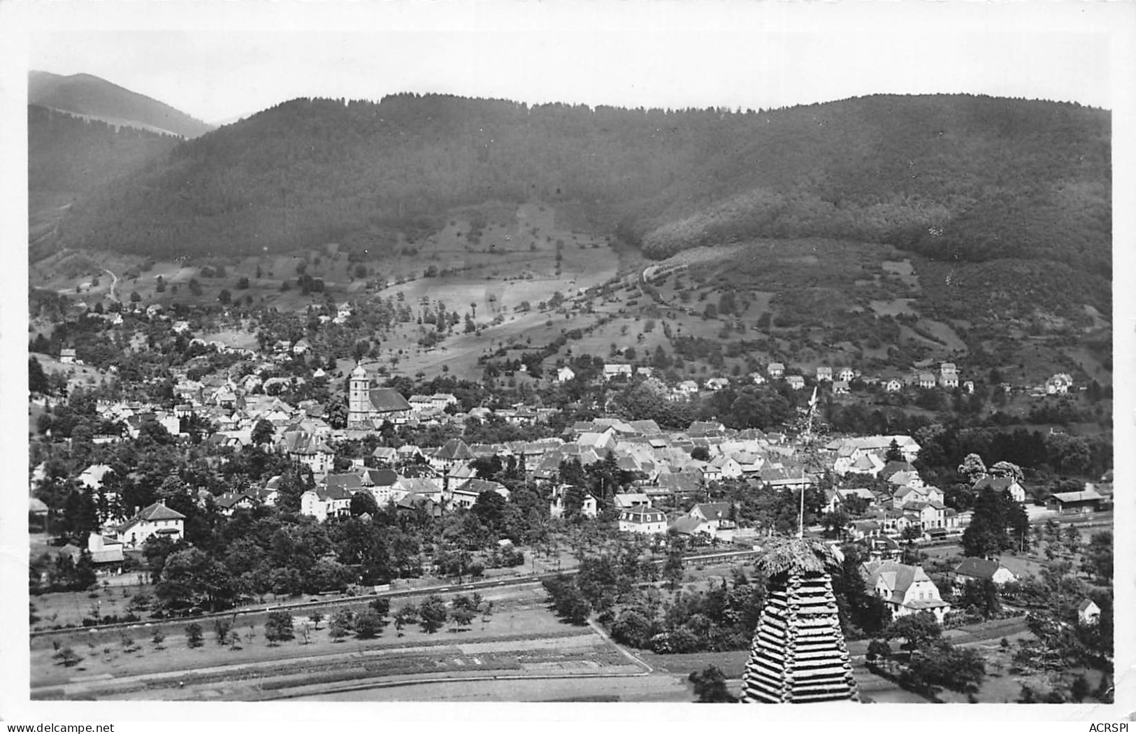 68  SAINT AMARIN Vue Générale Avec Le Bucher De La ST JEAN   N° 34 \MK3001 - Saint Amarin