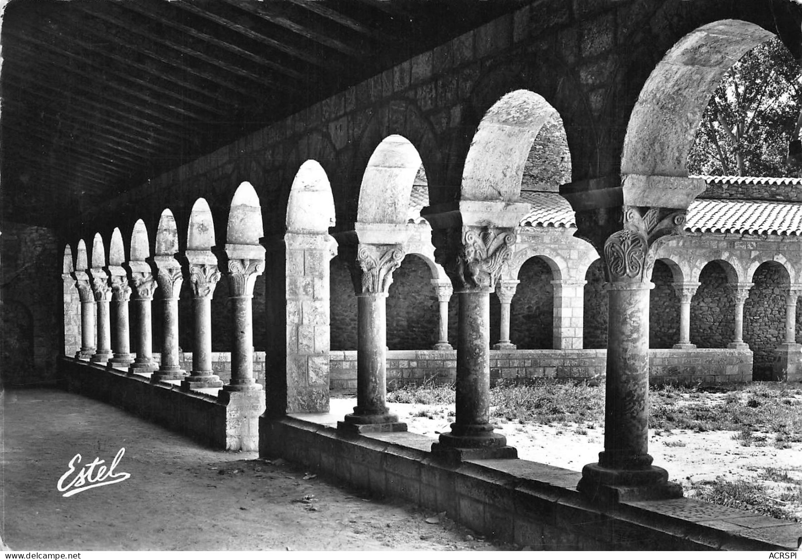 66  ABBAYE De  SAINT MICHEL DE CUXA PRADES Le Cloitre édition Estel  N° 25 \MK3002 - Prades