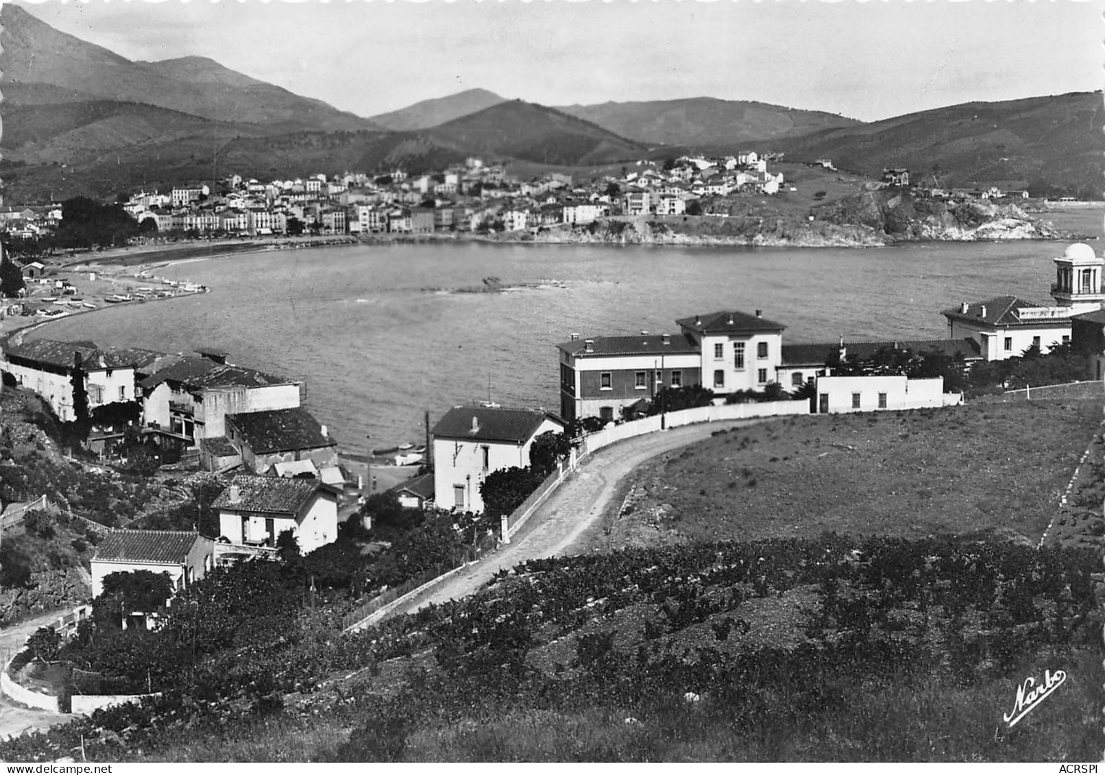 66  BANYULS SUR MER  Vue Générale De La Baie Et Route De Cerbère  N° 110 \MK3002 - Banyuls Sur Mer