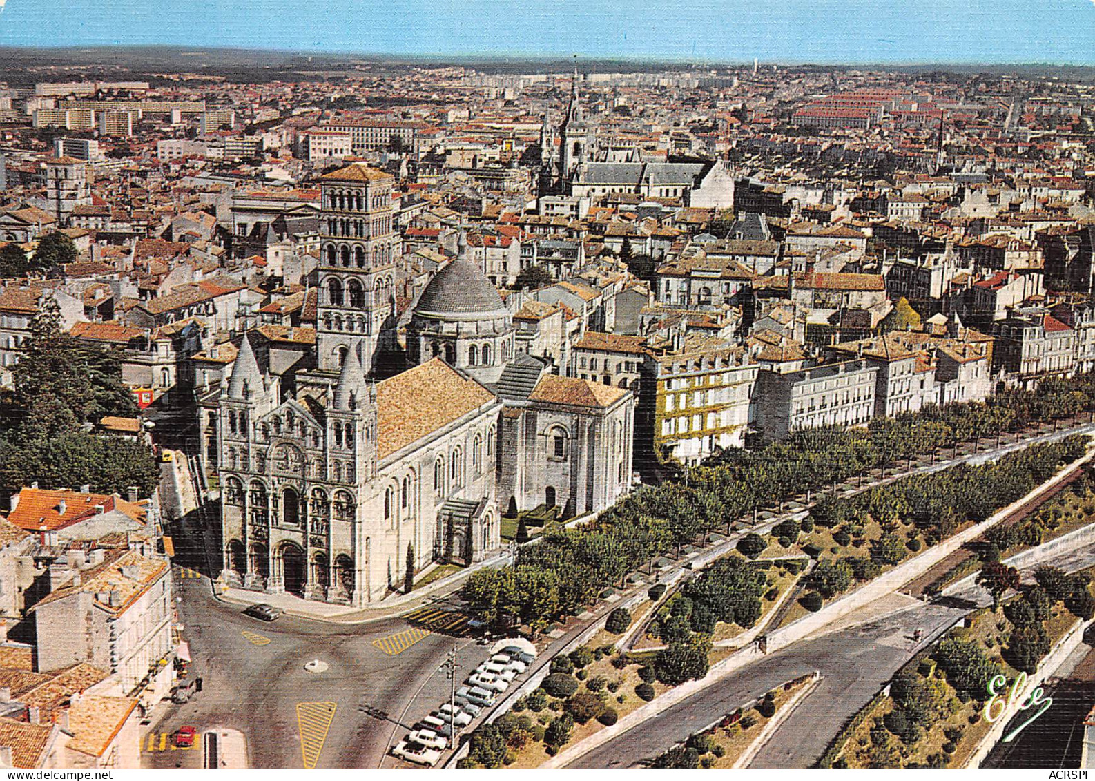 16  ANGOULEME  Vue Générale   N° 51 \MK3003 - Angouleme