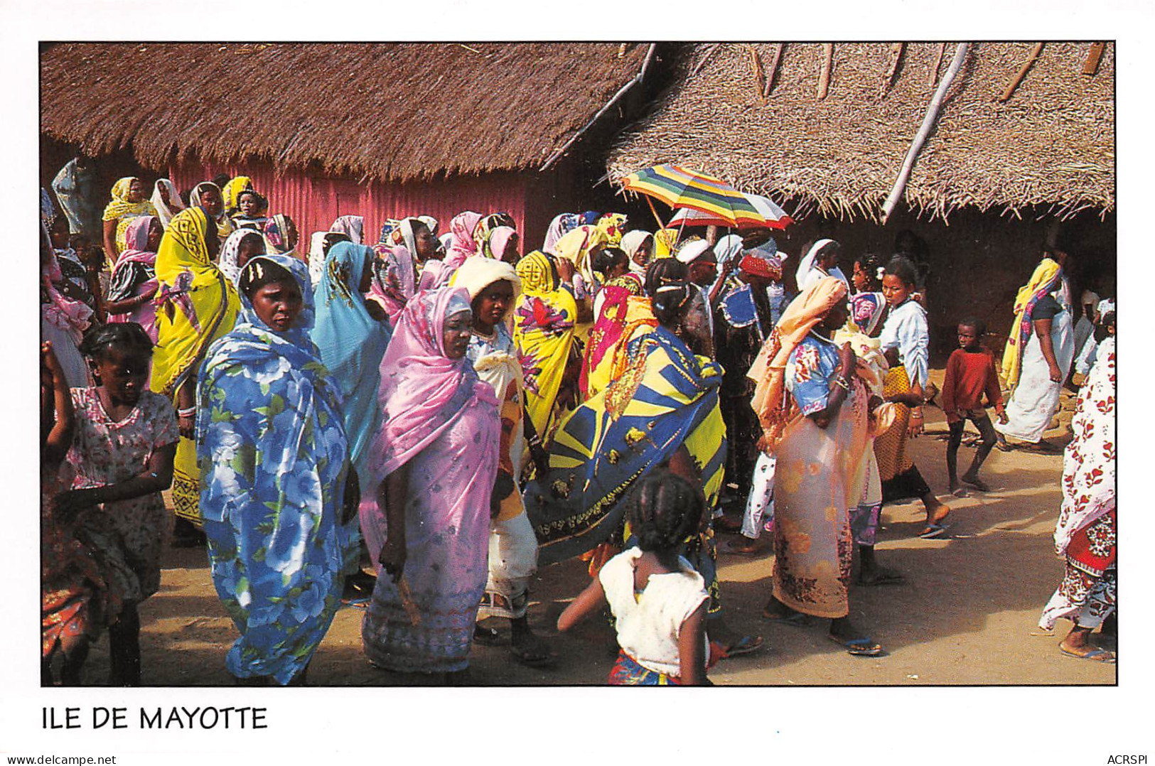 MAYOTTE MAMOUDZOU  Femmes Et Jeunes Filles   N° 69 \MK3005 - Mayotte