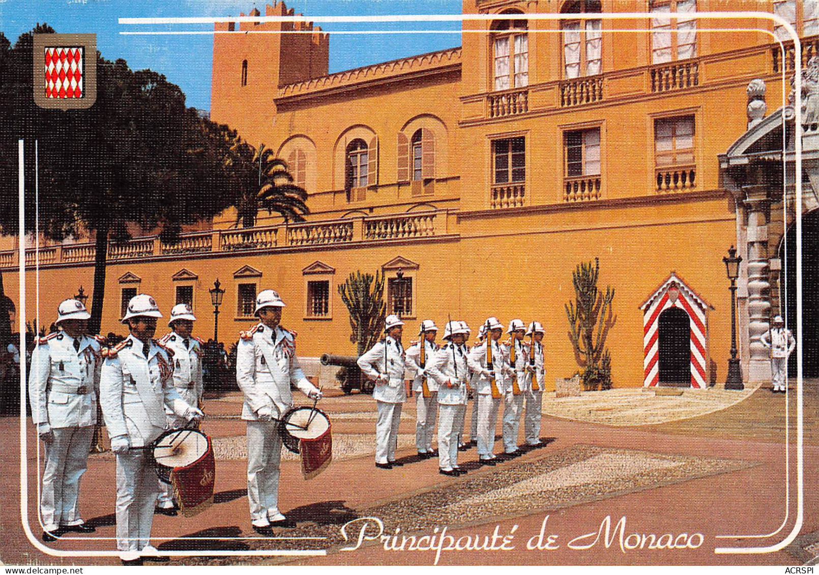 MONACO  Relève De La Garde  Princière Devant Le Palais édition Molipor   N° 119 \MK3006 - Palais Princier