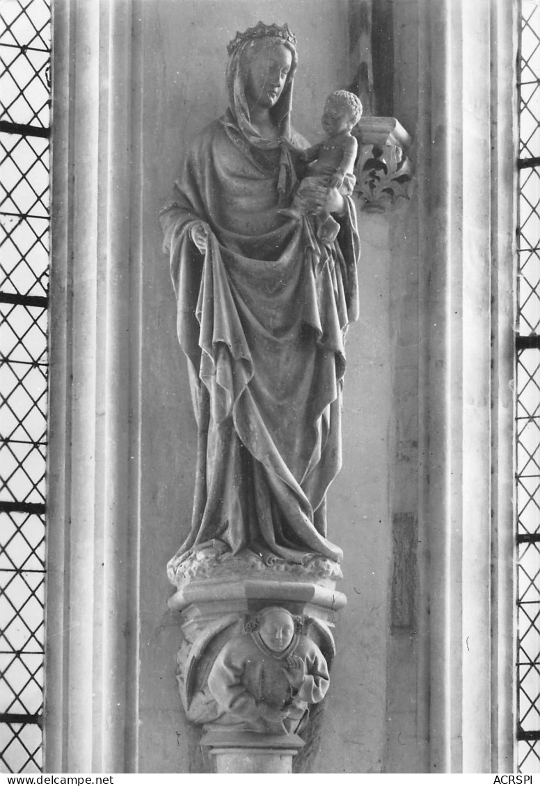 28 CHATEAUDUN  La Chapelle Du Chateau Statue De La Vierge Et L'enfant   N° 25 \MK3007 - Chateaudun