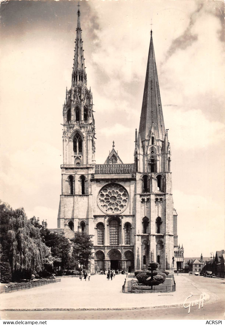 28  CHARTRES La Cathédrale La Façade Principale N° 40 \MK3007 - Chartres