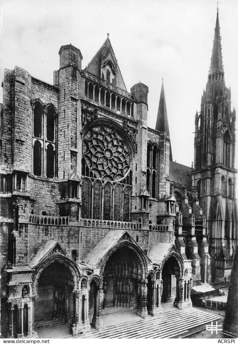 28  CHARTRES La Cathédrale Façade Portail Nord Du XIII Siècle   N° 51 \MK3007 - Chartres