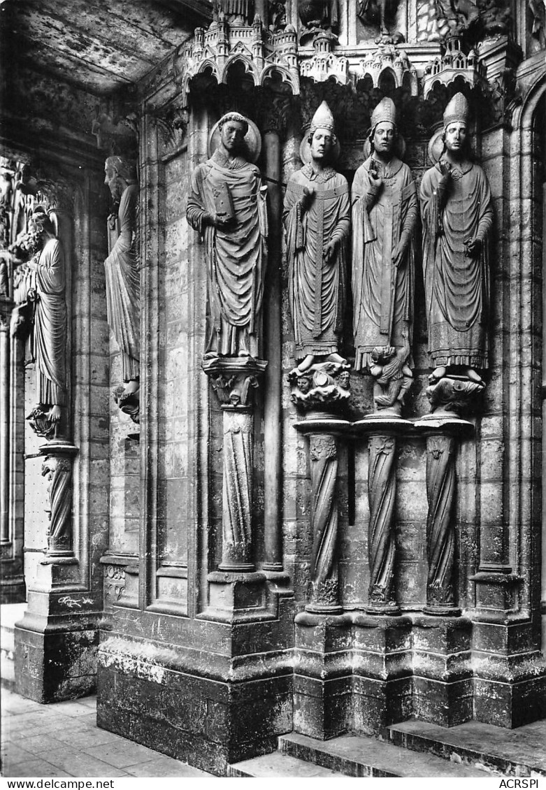 28  CHARTRES La Cathédrale   Portail Sud Saints Laumer Léon Amboise Et Nicolas    N° 69 \MK3007 - Chartres