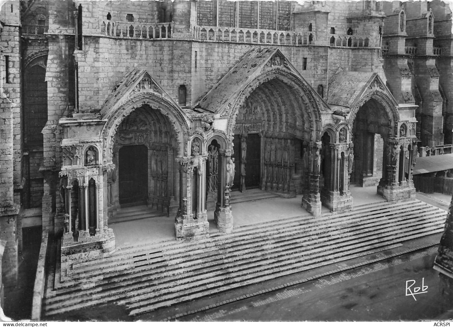 28  CHARTRES La Cathédrale Le Portail NORD XIIIe Siècle  N° 110 \MK3007 - Chartres