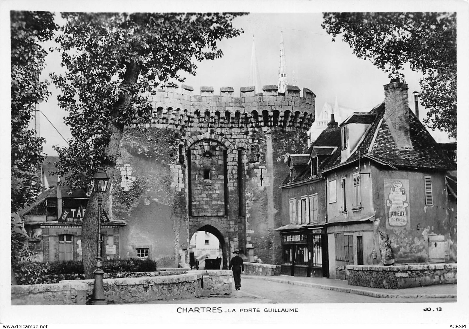 28  CHARTRES   La Porte Guillaume édition Aéro Photo   N° 152 \MK3007 - Chartres