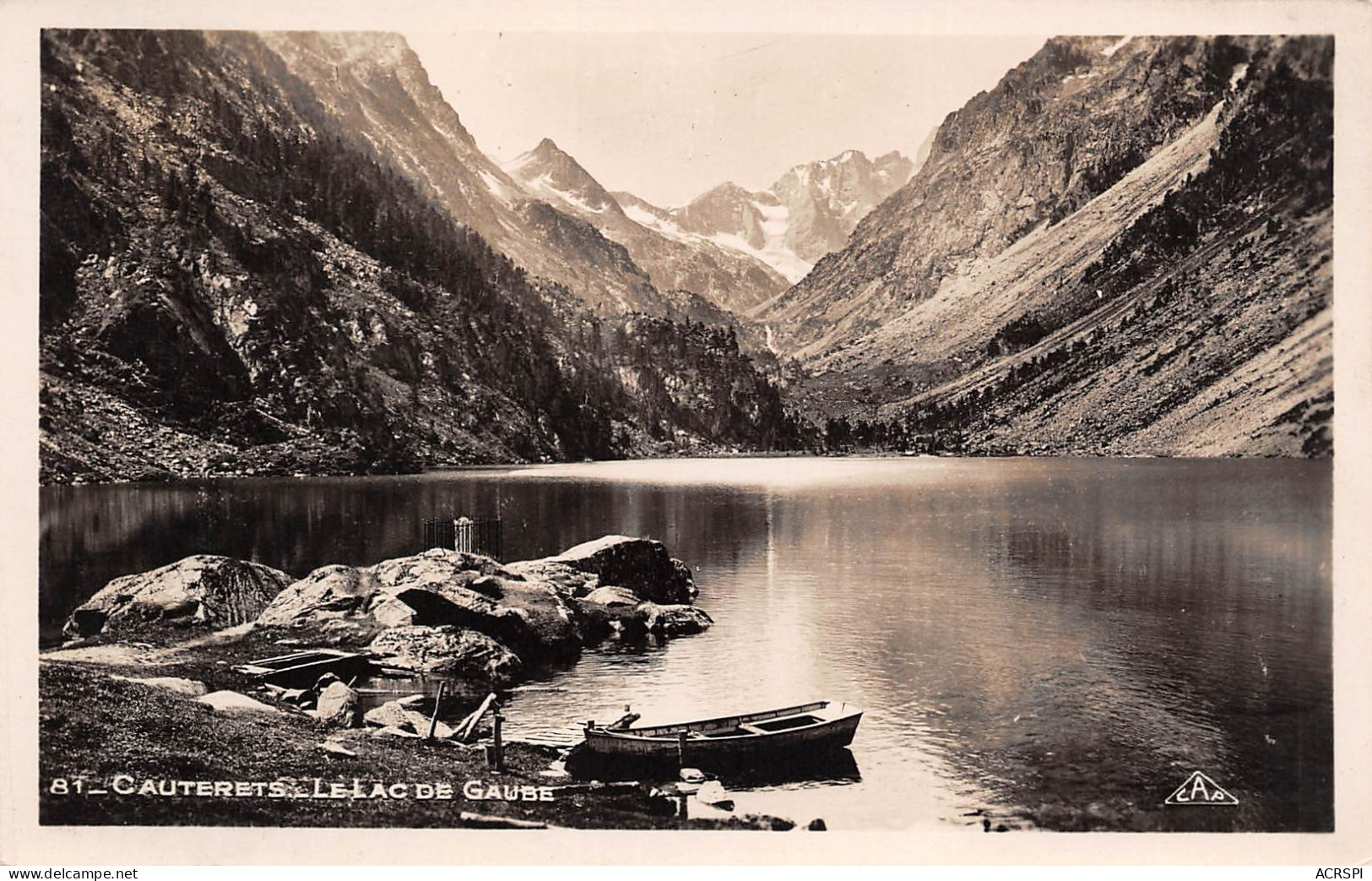 65 CAUTERETS Une Barque Au  Lac De Gaube  édition CAP  N° 93 \MK3009 - Cauterets