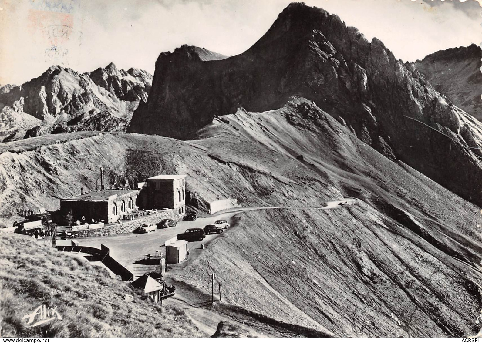 65 LUZ Refuge Du Tourmalet Sommet Vue Sur La Route Du Pic Du Midi De Bigorre  N° 63 \MK3010 - Luz Saint Sauveur