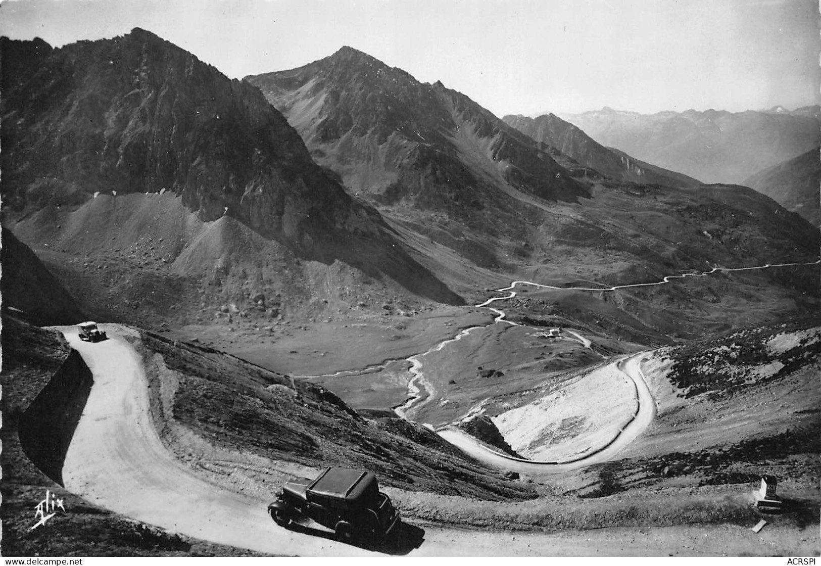 65 LUZ  Lacets De La Route Du Tourmalet  Et Descente Sur Barèges   N° 75 \MK3010 - Luz Saint Sauveur