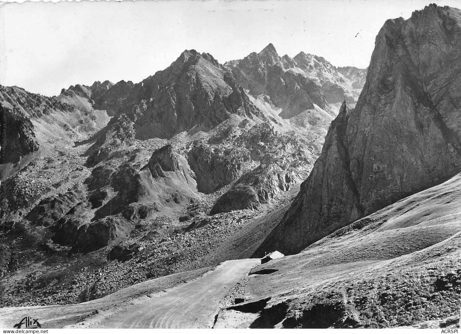 65 LUZ  Route Du Tourmalet  Descente Sur Barèges Et La Mongie  N° 81 \MK3010 - Luz Saint Sauveur