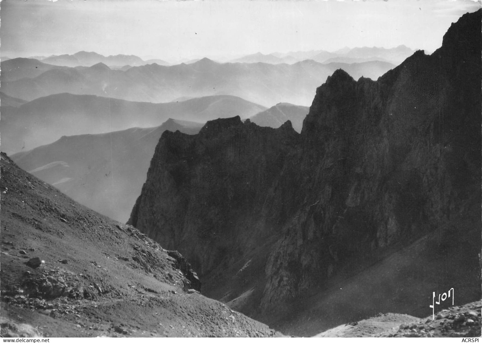 65 LUZ  Route Du Tourmalet édition Yvon   N° 82 \MK3010 - Luz Saint Sauveur