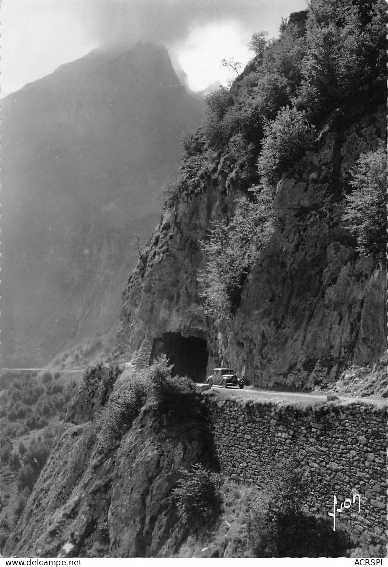64 Col D'Aubisque LARUNS Route Entre Argeles Et Eaux Bonnes Tunnel De La Roche Bazen   N° 106 \MK3010 - Laruns
