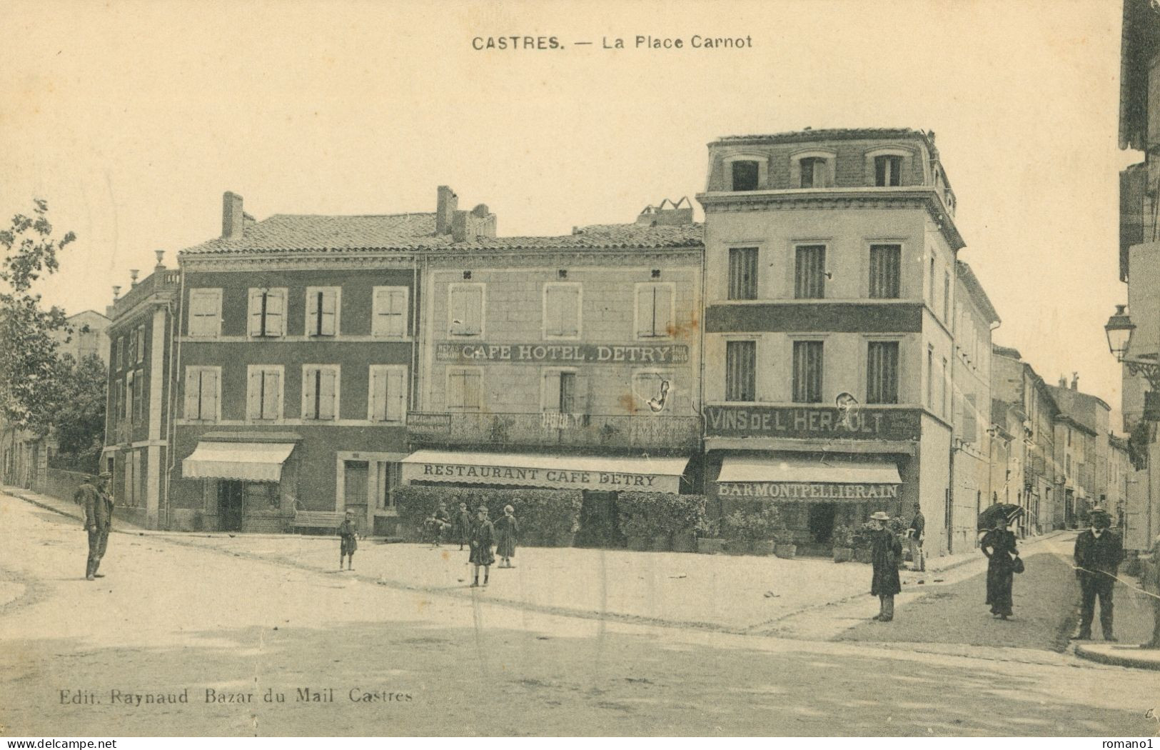 81)   CASTRES  - La Place Carnot - Castres