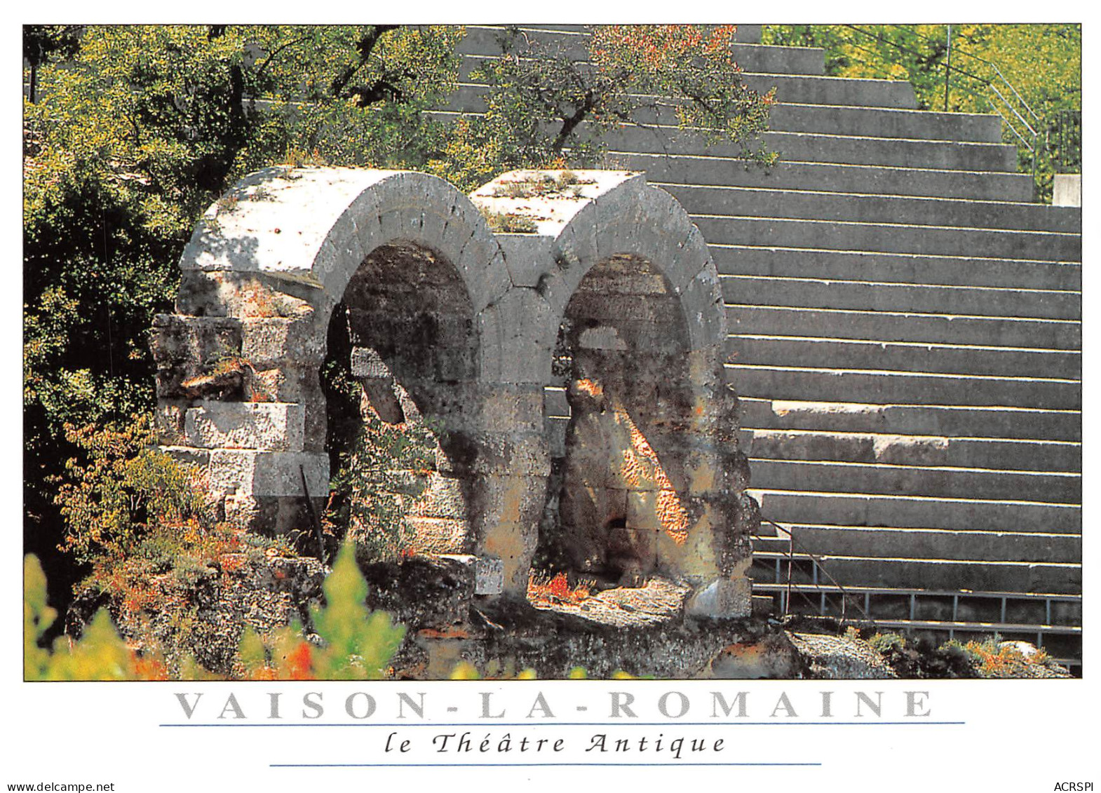 84 VAISON LA ROMAINE  Le Théatre Antique  N° 81 \MK3012 - Vaison La Romaine