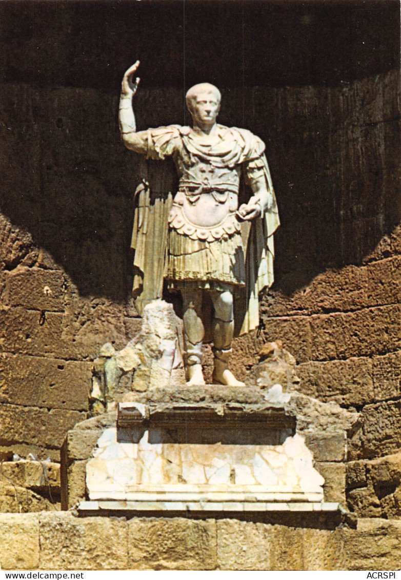 84 ORANGE Statue De L'empereur Auguste Sur Le Grand Mur Intérieur Du Théatre  Romain édition SL  N° 16 \MK3013 - Orange